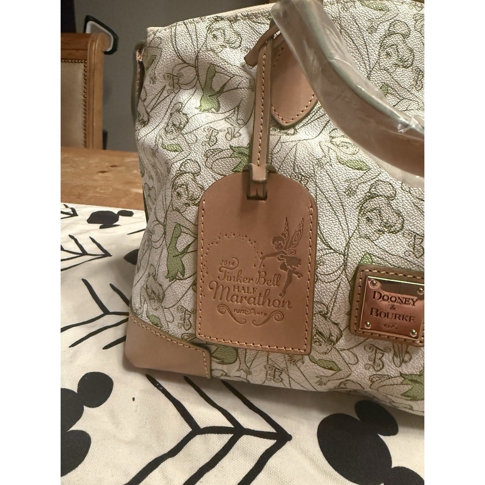 Disney Dooney & Bourke Tinkerbell Half Marathon Crossbody Purse Bag 2014 - NWT - Picture 2 of 3